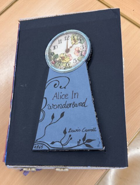 2026_19_4_book_in_box_5